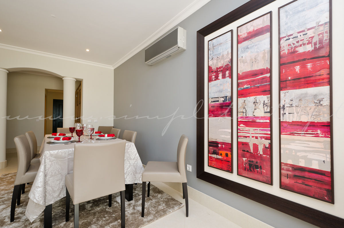 Private Interior Design Project - Apartment Vila Sol Palmyra, Simple Taste Interiors Simple Taste Interiors Classic style dining room Accessories & decoration