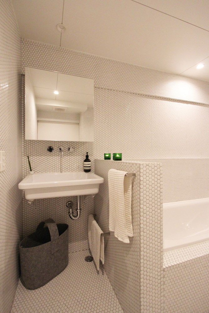 MORTAR POT, nuリノベーション nuリノベーション Ванная комната в стиле минимализм