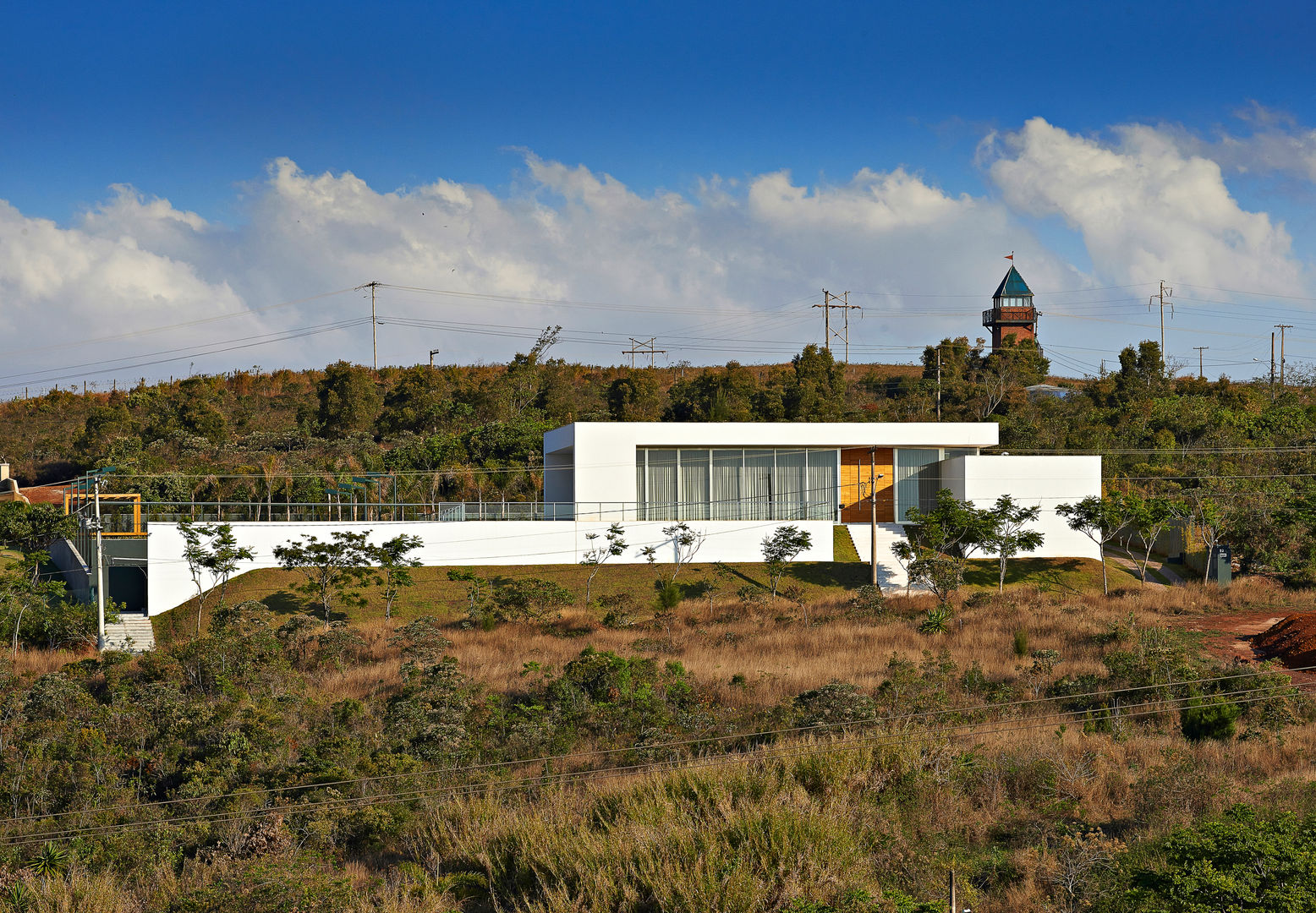 Casa no Condomínio Serra dos Manacás, Lanza Arquitetos Lanza Arquitetos Casas estilo moderno: ideas, arquitectura e imágenes