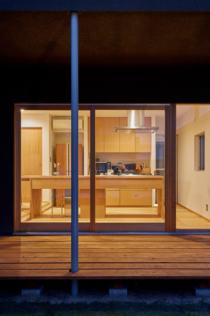 山里のいえ, toki Architect design office toki Architect design office Balcones y terrazas modernos Madera Acabado en madera