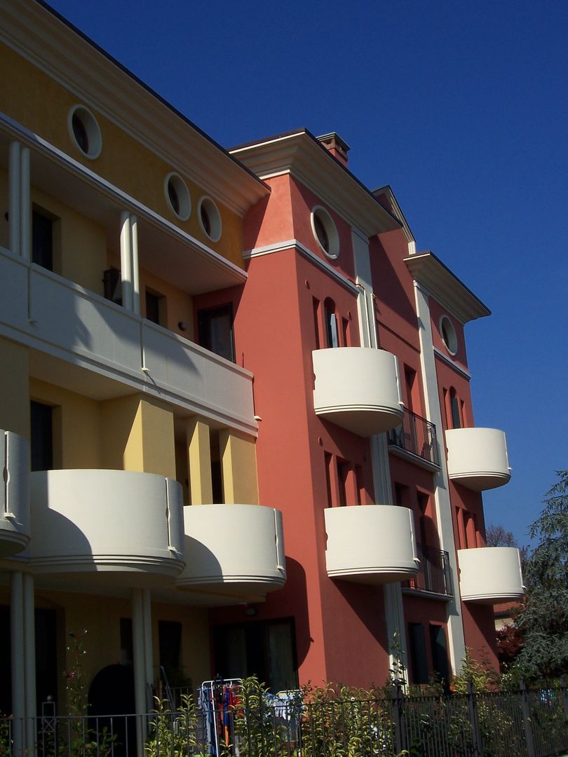 Sistema frontalino per balcone con ringhiera e coprimuro in marmoresin 