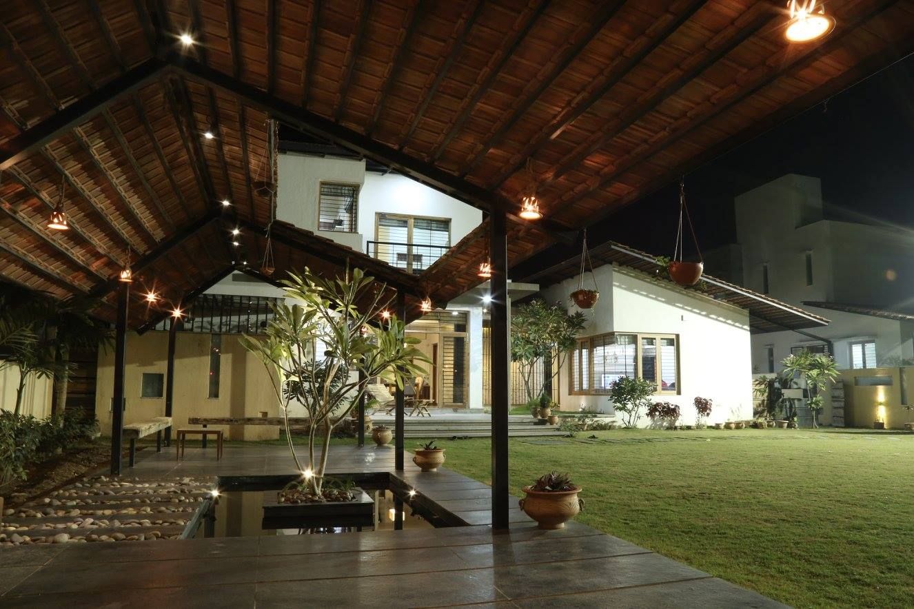Kasliwal bungalows, 4th axis design studio 4th axis design studio Garage/Rimessa minimalista