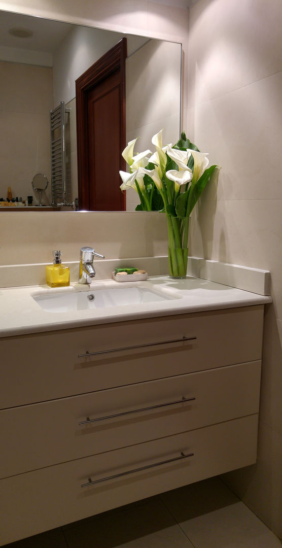 Baño 1 en Donosti, Gala Feng Shui Interiorismo online en Azpeitia Gala Feng Shui Interiorismo online en Azpeitia ห้องน้ำ