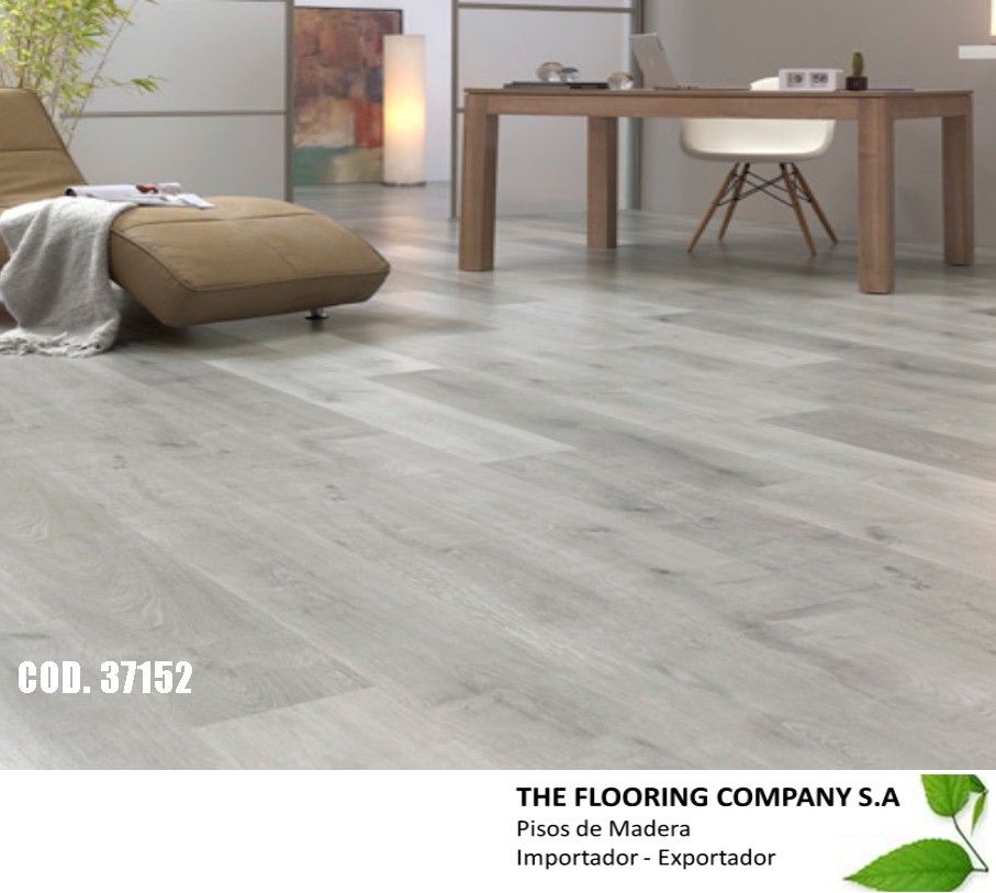 PISO FLOTANTE CLASSEN 8mm AC4, THE FLOORING COMPANY S.A THE FLOORING COMPANY S.A Стены и пол в стиле модерн Изделия из древесины Прозрачный Пол и стены