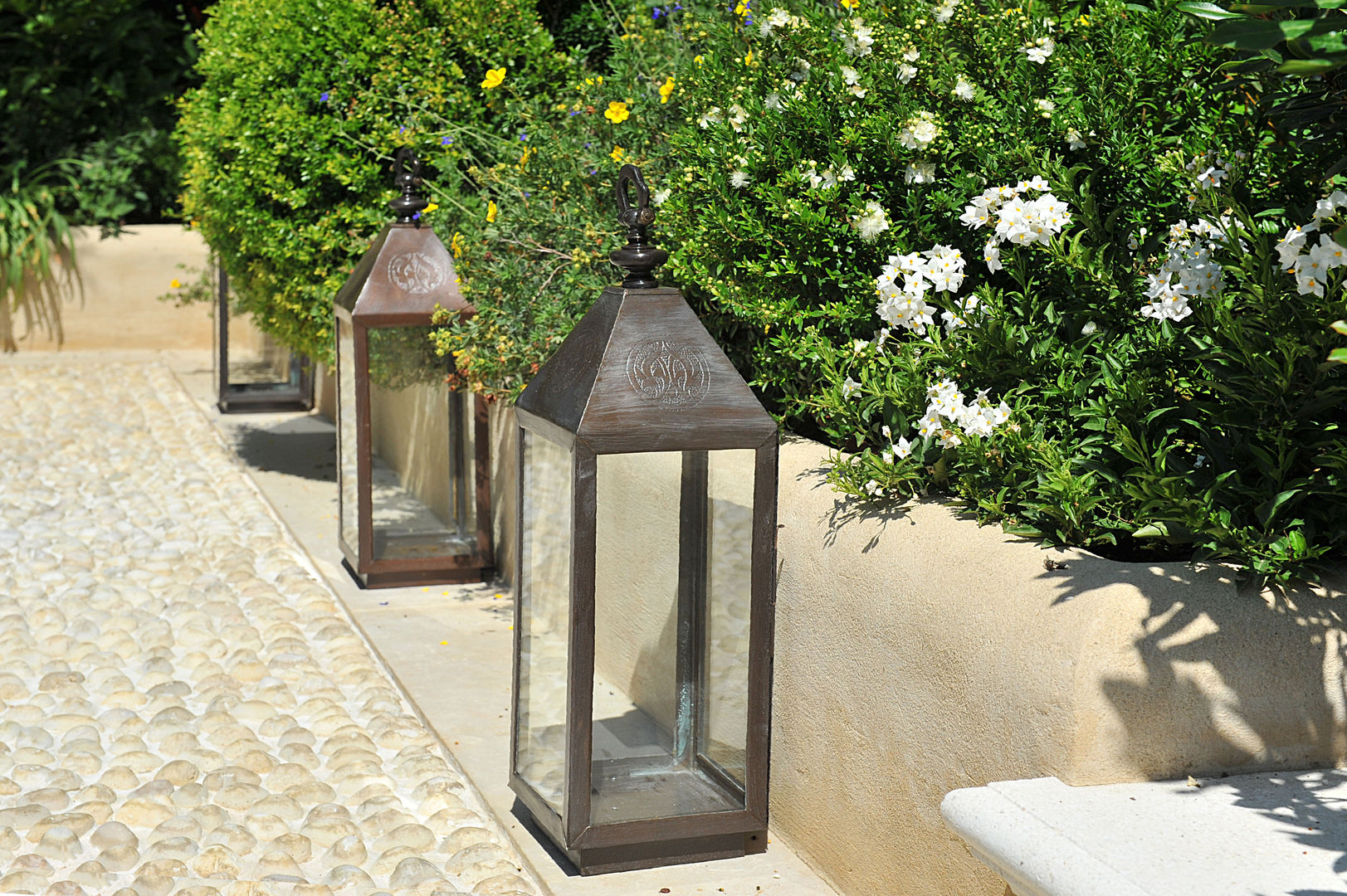 Cura dei dettagli, Studio Architettura del Paesaggio Giardini Giordani di Luigina Giordani Studio Architettura del Paesaggio Giardini Giordani di Luigina Giordani Mediterranean style gardens Iron/Steel Lighting