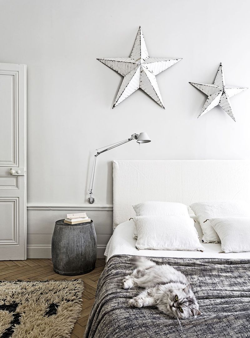 homify Scandinavische slaapkamers Bedden en hoofdeinden