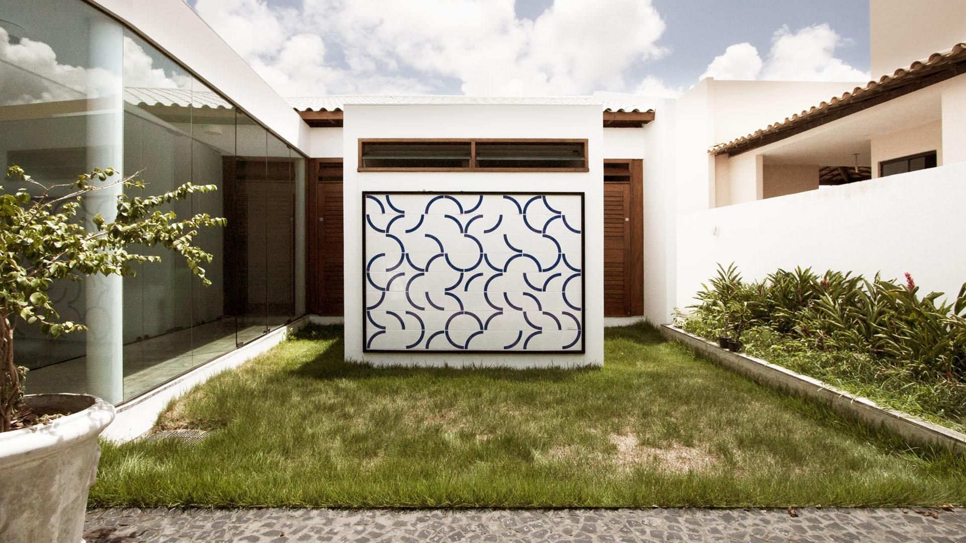 RESIDÊNCIA PÁTIO ARUANA, Coletivo de Arquitetos Coletivo de Arquitetos Casas de estilo minimalista