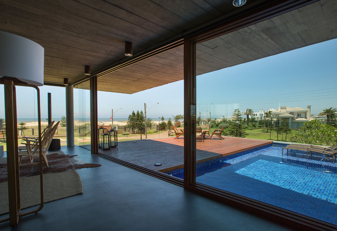 Casa La Plage, Stemmer Rodrigues Stemmer Rodrigues Modern pool