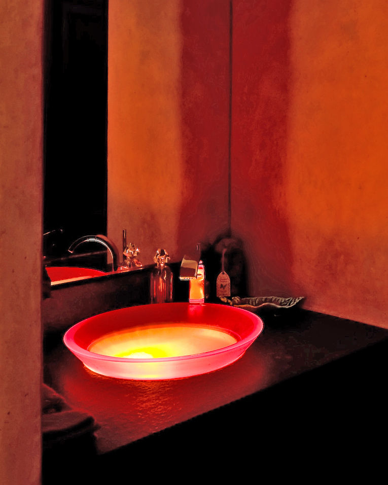 Lavabo original lumineux Pierre Bernard Création Salle de bain originale Lavabo,rouge,orange,lavabo lumineux,original,Lavabos