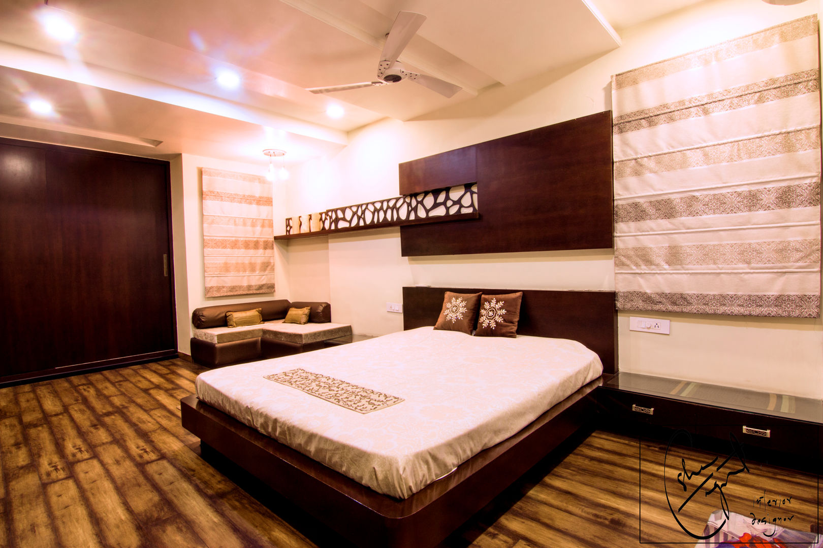 A Duplex Apartment, Raipur, ES Designs ES Designs Moderne slaapkamers