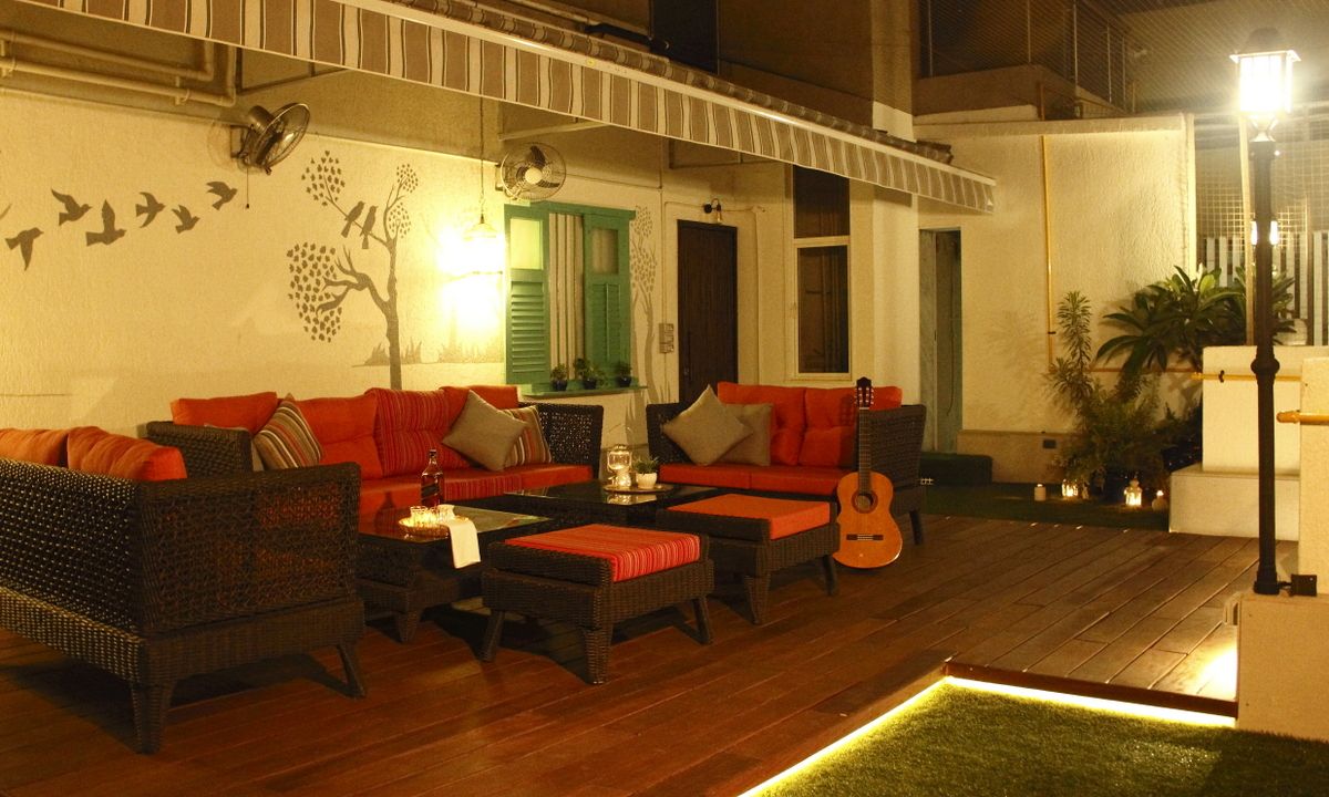 .. homify Modern terrace