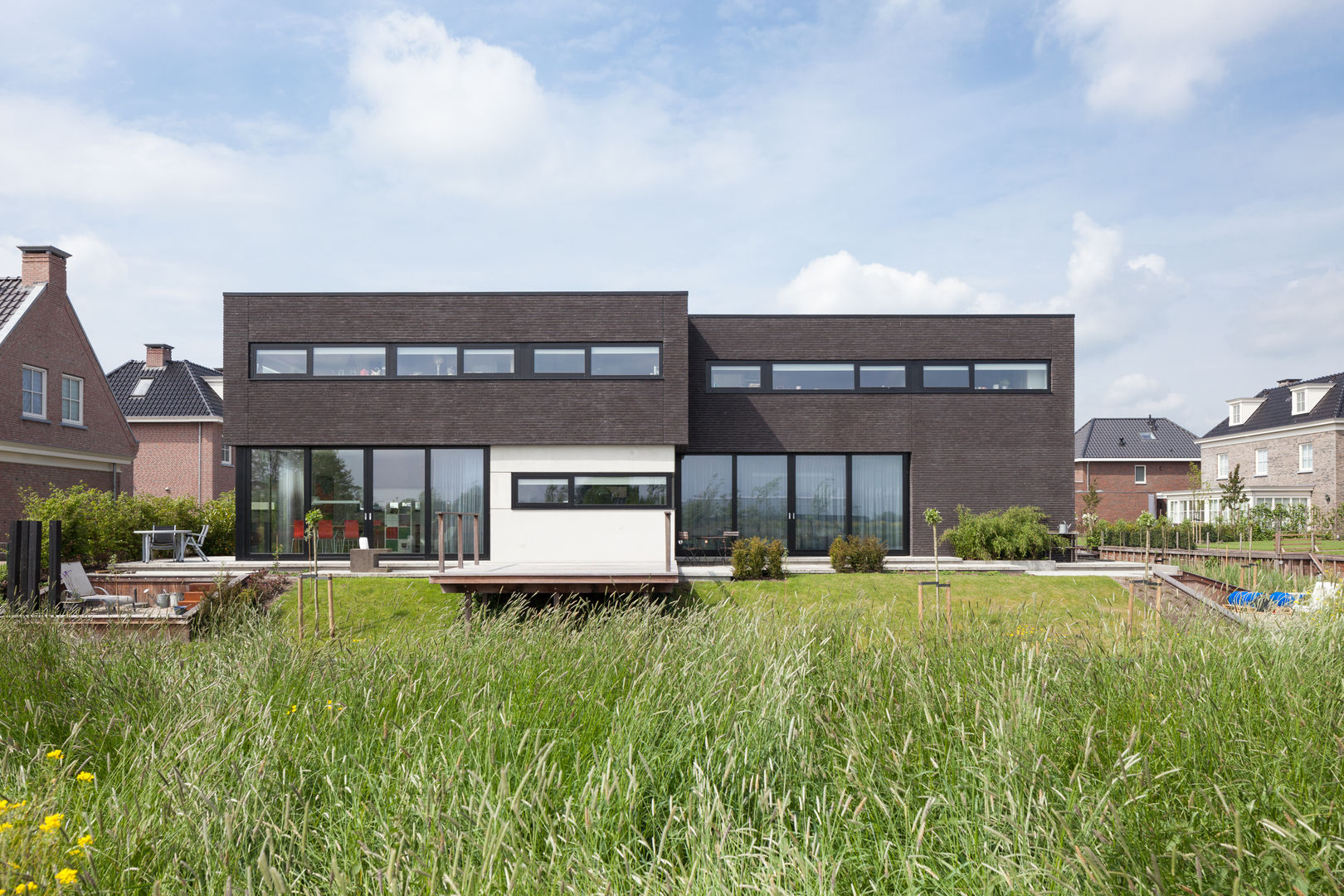 Villa Montfoort, Station-D Architects Station-D Architects Modern houses Bricks