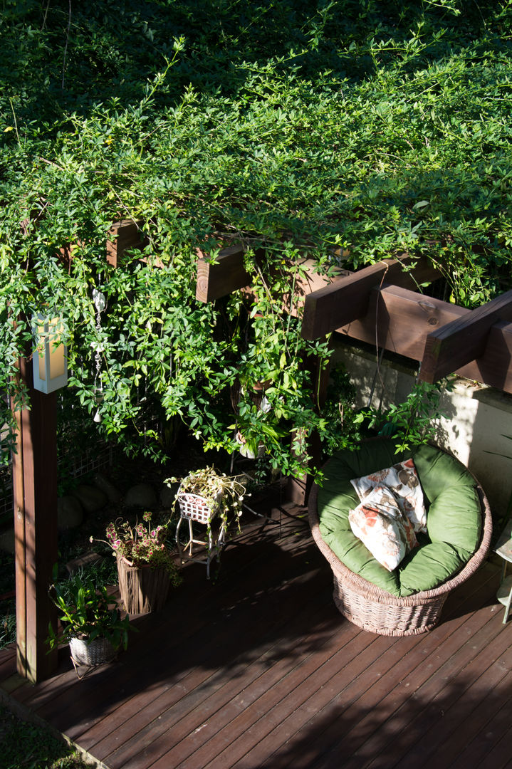 Área Externa de Lazer, Expace - espaços e experiências Expace - espaços e experiências Rustic style balcony, veranda & terrace Wood Wood effect