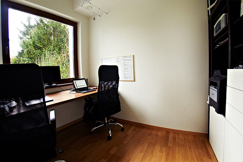 homify Ruang Studi/Kantor Modern