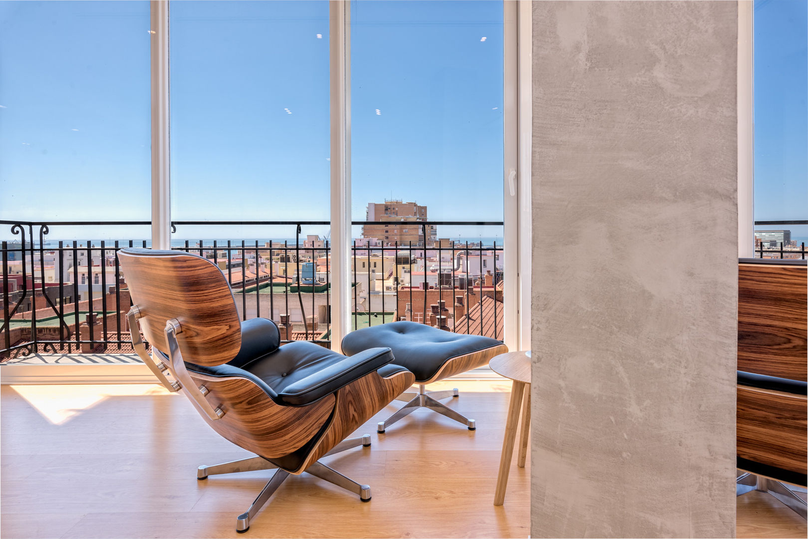 Vistas a la Bahía de Málaga, Espacios y Luz Fotografía Espacios y Luz Fotografía Moderner Balkon, Veranda & Terrasse