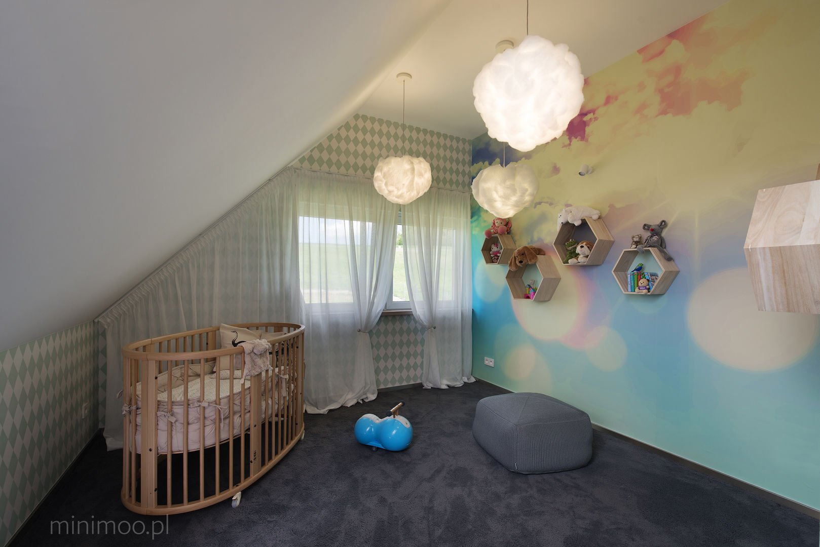 homify Industrial style nursery/kids room