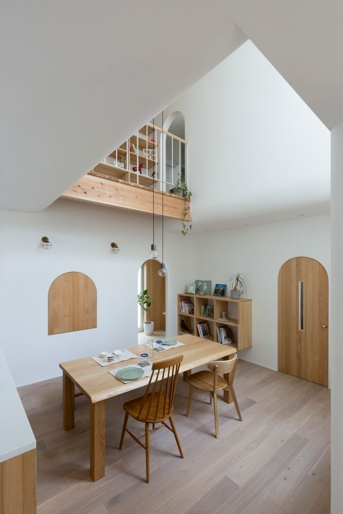 Otsu House, ALTS DESIGN OFFICE ALTS DESIGN OFFICE Scandinavische eetkamers Hout Hout