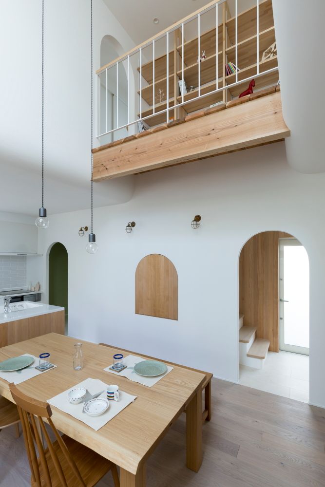 Otsu House, ALTS DESIGN OFFICE ALTS DESIGN OFFICE 北欧デザインの ダイニング 木 木目調