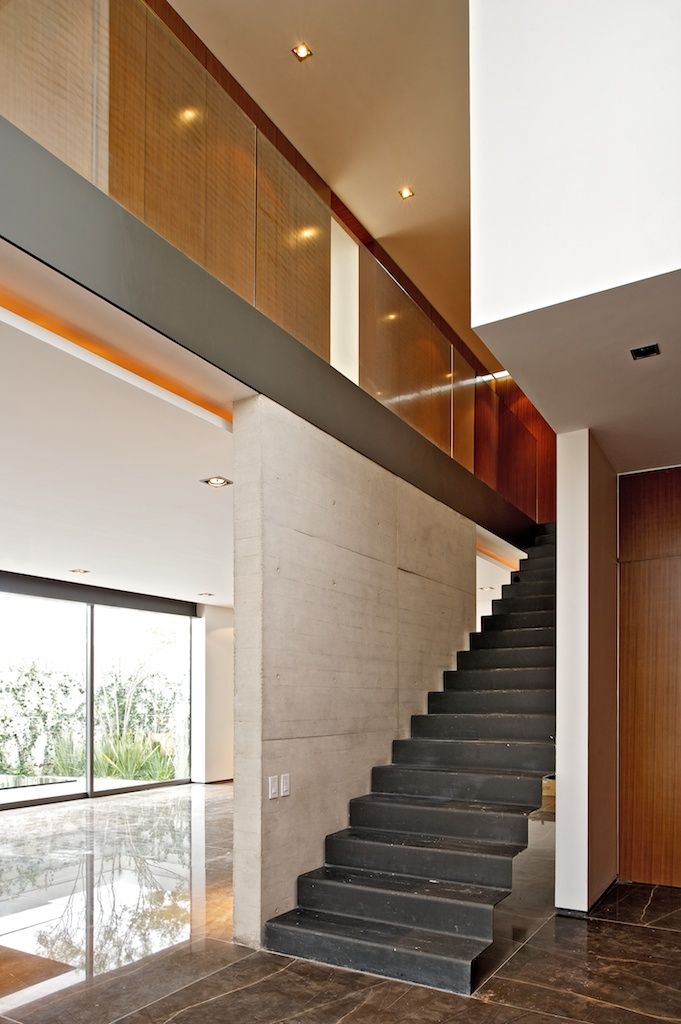 Casa X, Agraz Arquitectos S.C. Agraz Arquitectos S.C. Modern Corridor, Hallway and Staircase