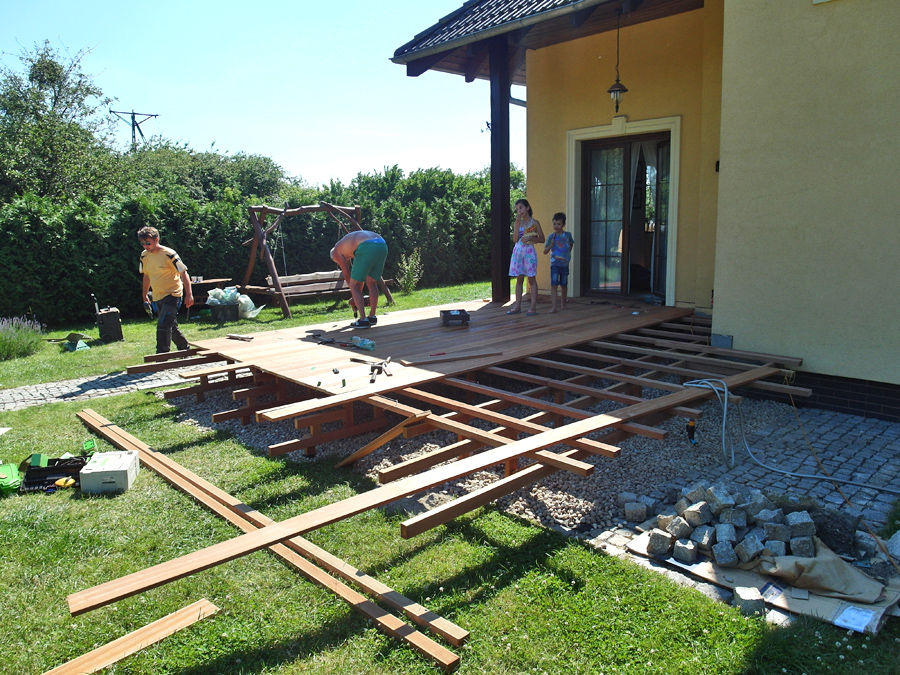 Construye una terraza de madera con las instrucciones de construcción para  tablas de terraza