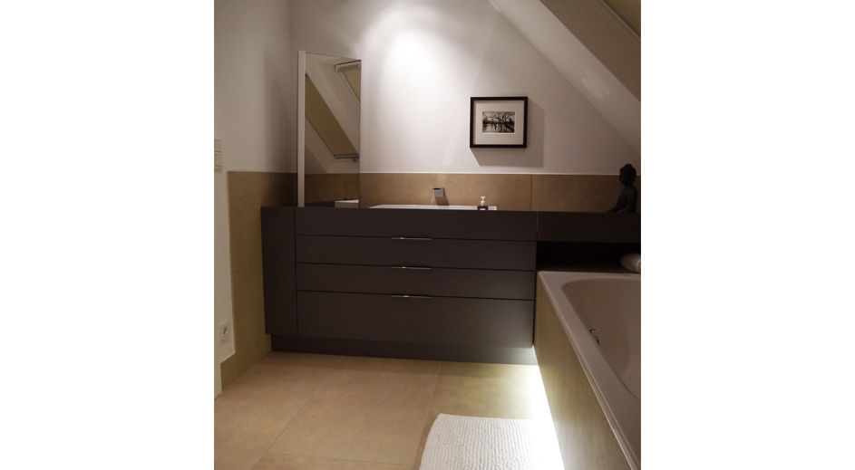 Badezimmer homify Moderne Badezimmer Architekt,Innenarchitekt,Badplanung,Umbau,Sanierung,Einfamilienhaus,Badezimmer,Entwurf,Krefeld,Badmöbel,Spa,Familienbad