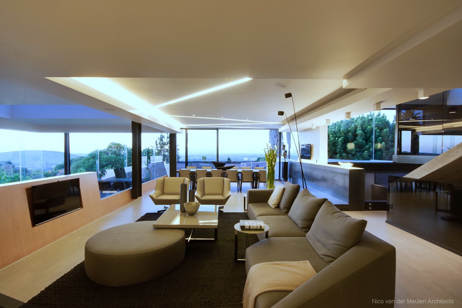 Concrete House , Nico Van Der Meulen Architects Nico Van Der Meulen Architects Modern living room