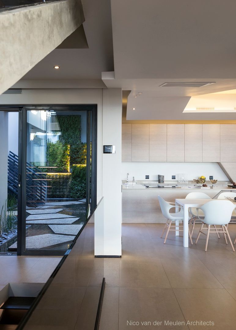 Concrete House , Nico Van Der Meulen Architects Nico Van Der Meulen Architects Modern kitchen