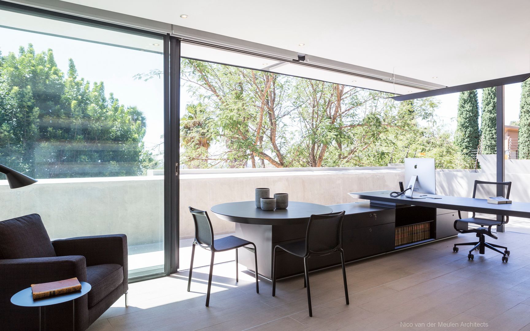 Concrete House , Nico Van Der Meulen Architects Nico Van Der Meulen Architects Modern study/office