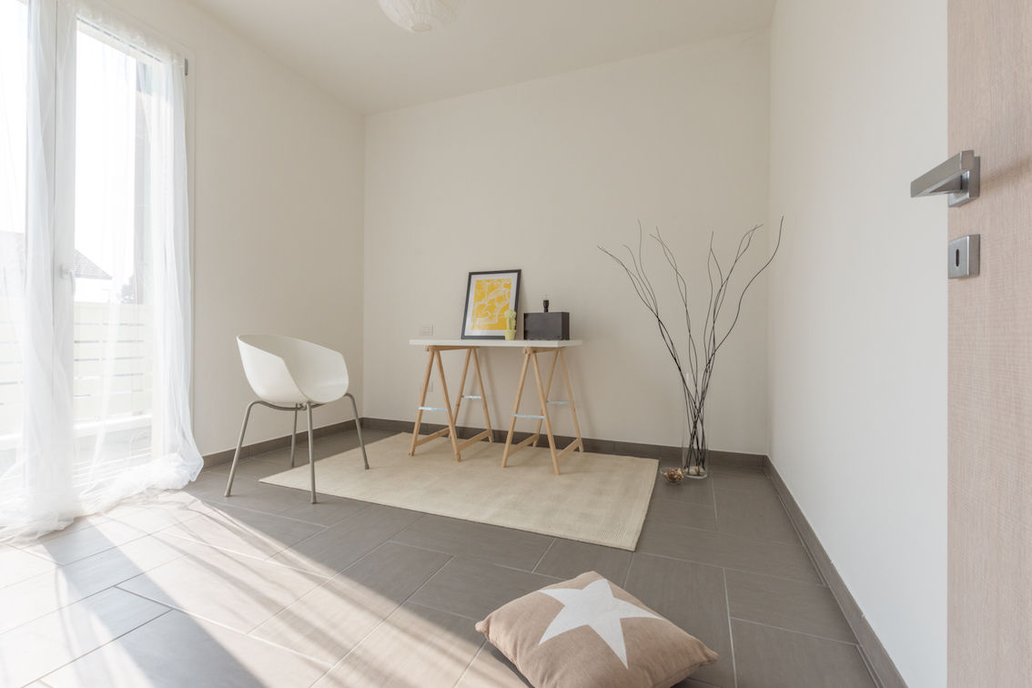 HOME STAGING in appartamento di nuova costruzione, Mirna Casadei Home Staging Mirna Casadei Home Staging Moderne Arbeitszimmer