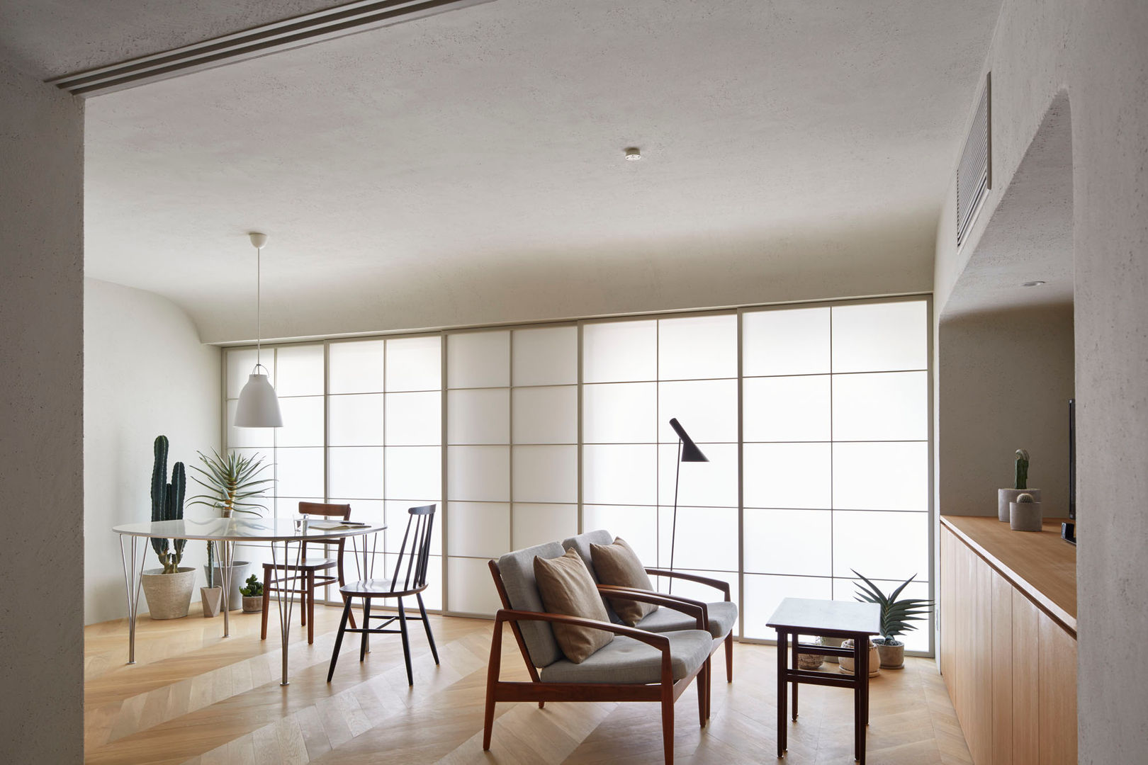 h20e, 株式会社アオイデザイン aoydesign 株式会社アオイデザイン aoydesign Minimalist living room