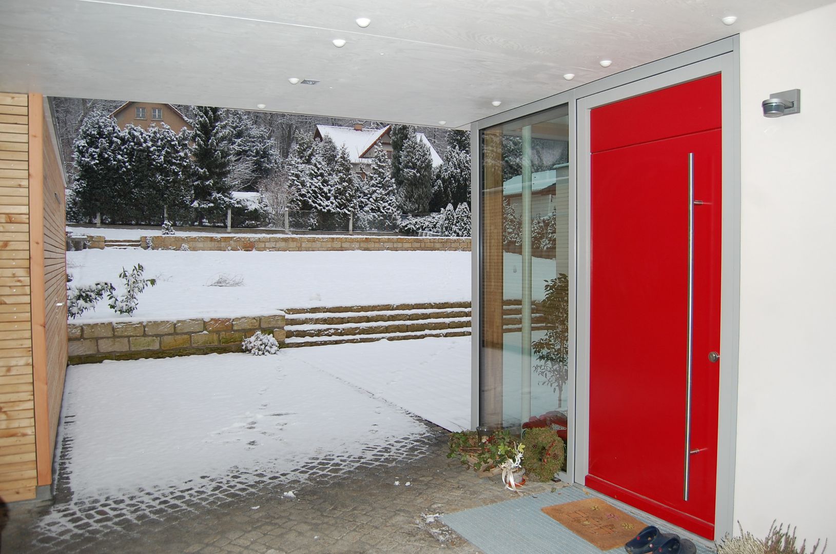 ​Villa am Elbhang in Radebeul, Rentzsch Architekten Rentzsch Architekten Puertas y ventanas de estilo moderno