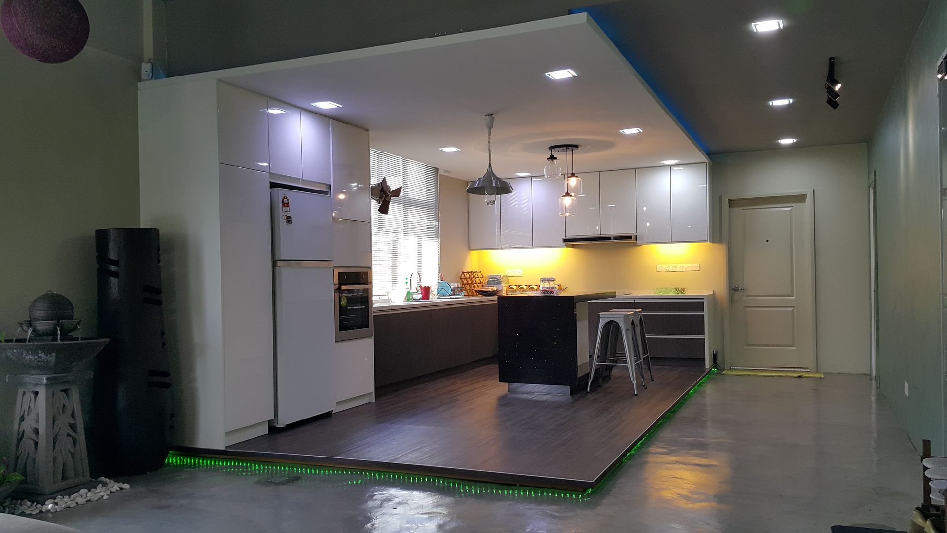 Soho, Alecc Interior Design Alecc Interior Design Dapur Modern