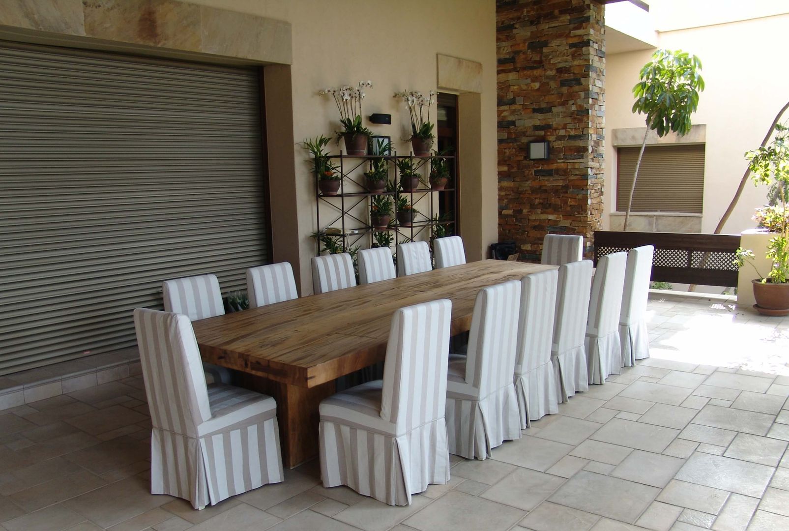 homify Rustic style garden Furniture