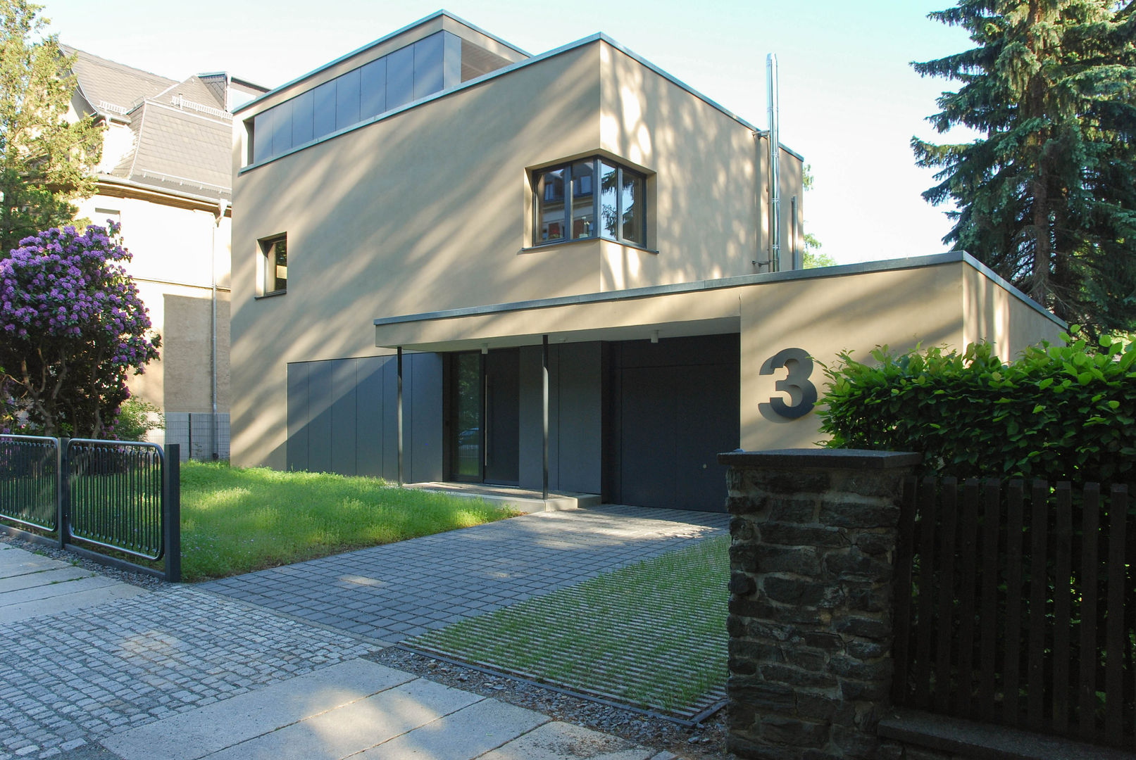 Haus TL - Neues Wohnen im historischen Umfeld, fried.A - Büro für Architektur fried.A - Büro für Architektur منازل