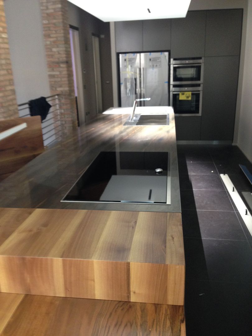 CUCINE SU MISURA PROGETTATE DA ARCHITETTI, ASCARI WOOD & DESIGN ASCARI WOOD & DESIGN Cozinhas modernas