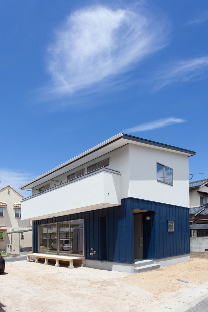 Ft-House okayama kurasiki, 三宅和彦／ミヤケ設計事務所 三宅和彦／ミヤケ設計事務所 Modern houses Iron/Steel