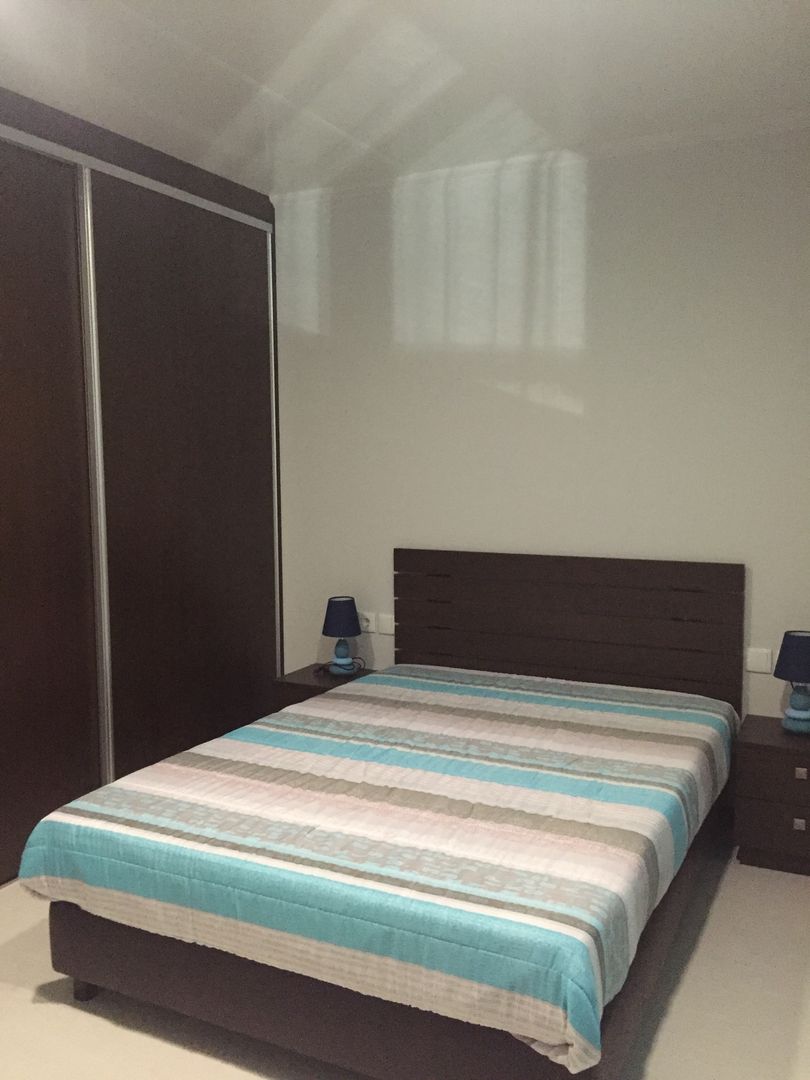 Casa modular com 2 quartos e jardim interior, KITUR KITUR Kamar Tidur Minimalis