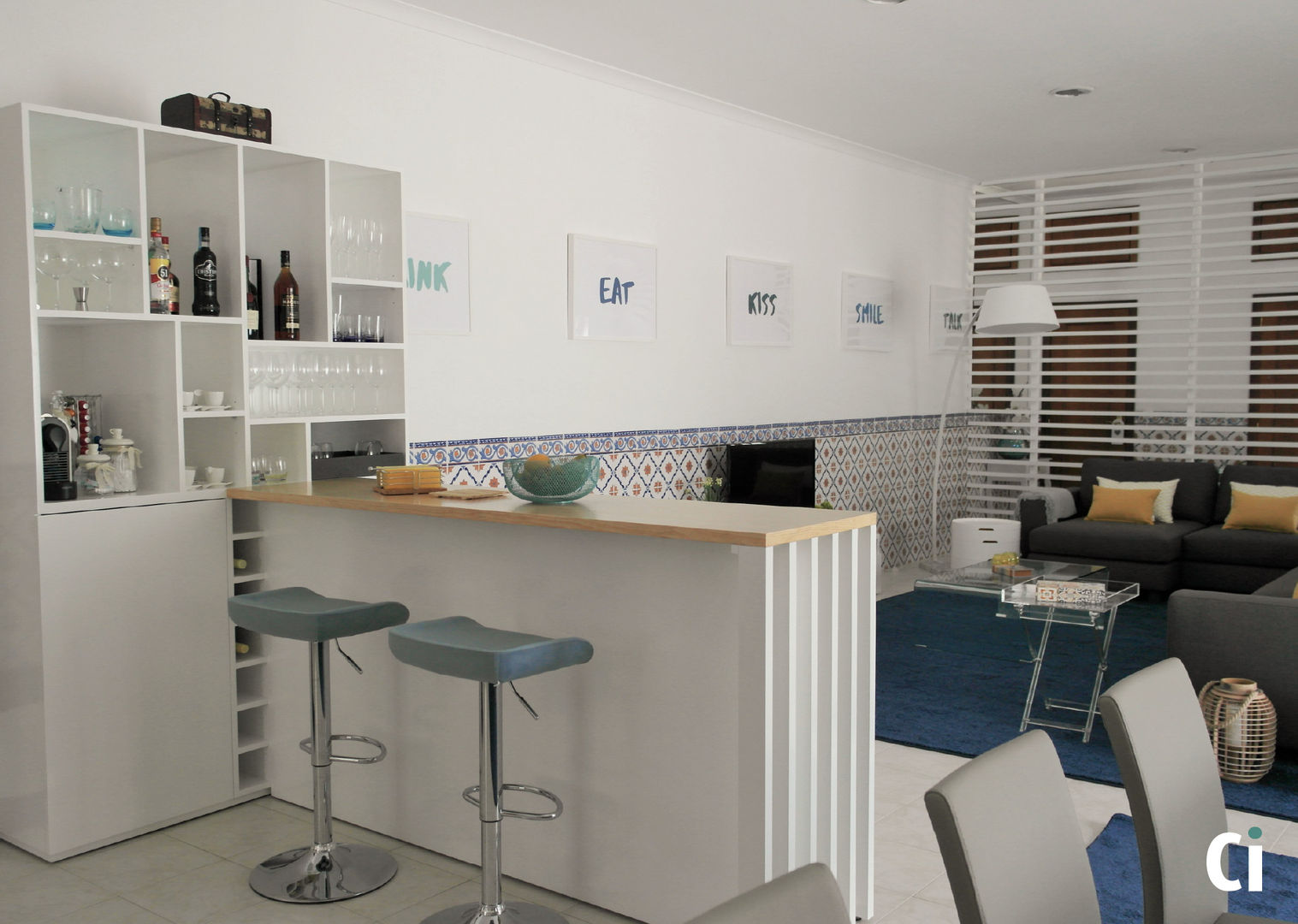 Sala de convívio familiar, 2015 - Braga, Ci interior decor Ci interior decor Salones de estilo rural