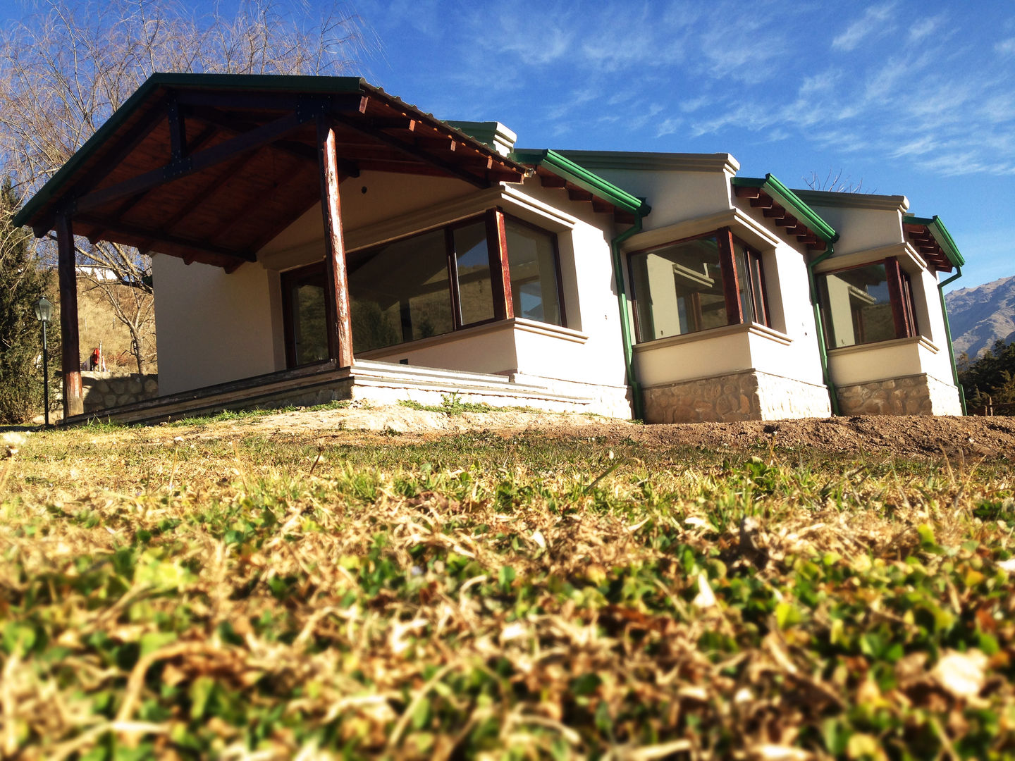 Casa de Huespedes - "SR", Comma - Oficina de arquitectura Comma - Oficina de arquitectura Country style houses