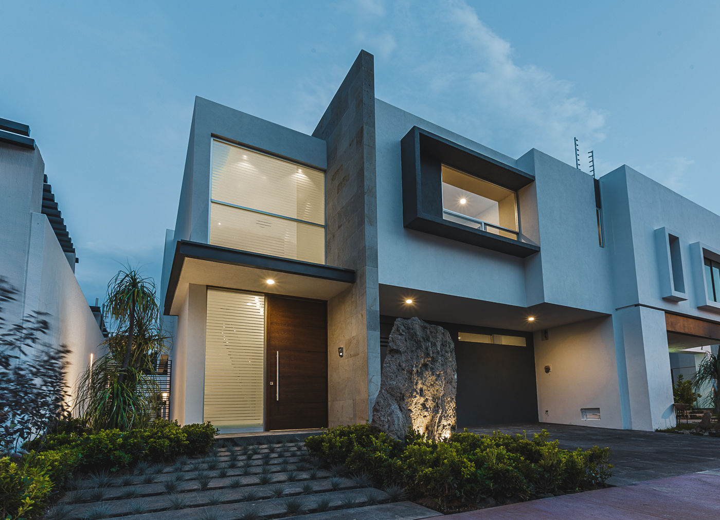 Rioja 103, 2M Arquitectura 2M Arquitectura Rumah Modern