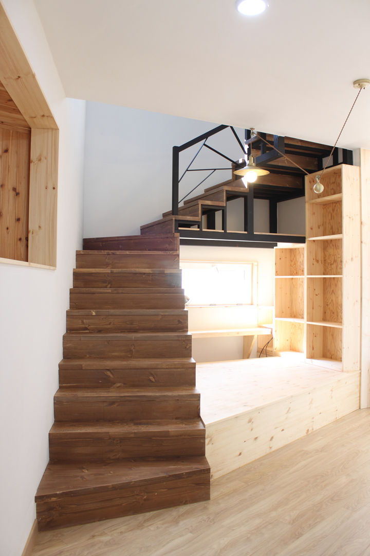 homify Pasillos, vestíbulos y escaleras de estilo moderno