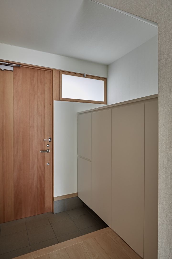 CLAIR KORAKUEN, toki Architect design office toki Architect design office Modern corridor, hallway & stairs