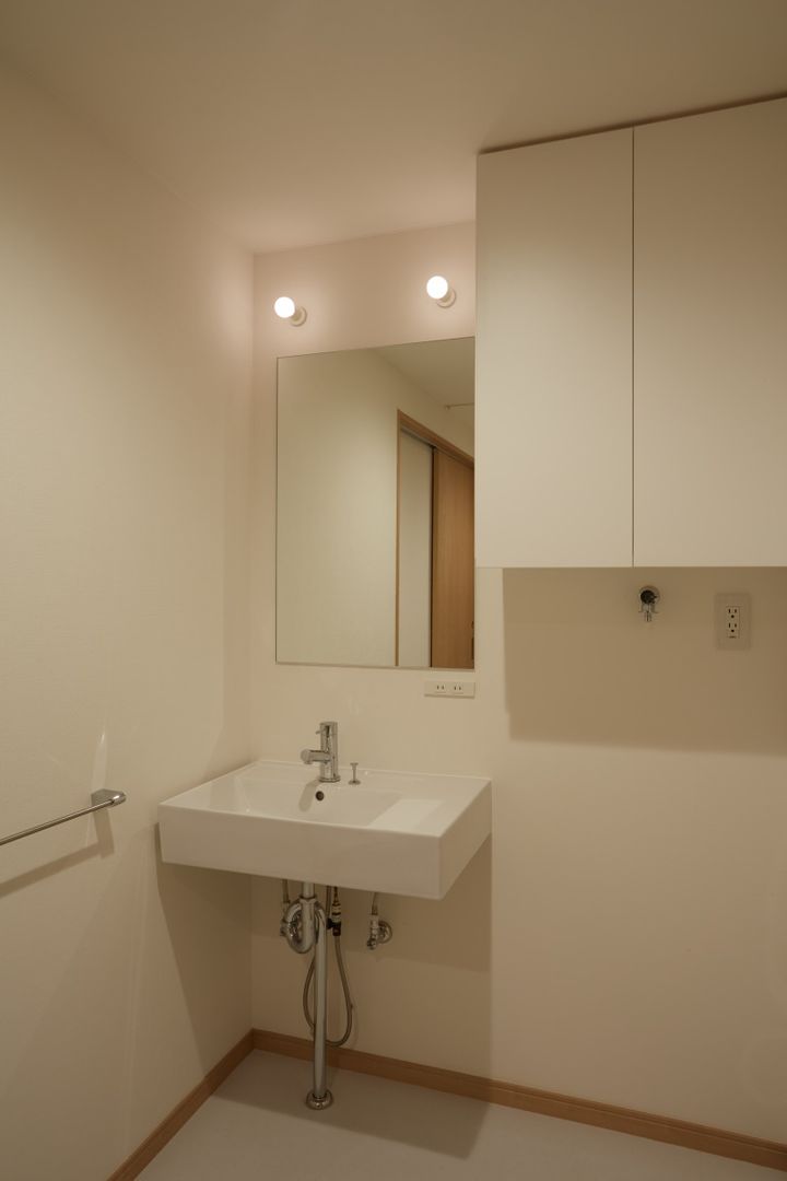 CLAIR KORAKUEN, toki Architect design office toki Architect design office Modern style bathrooms