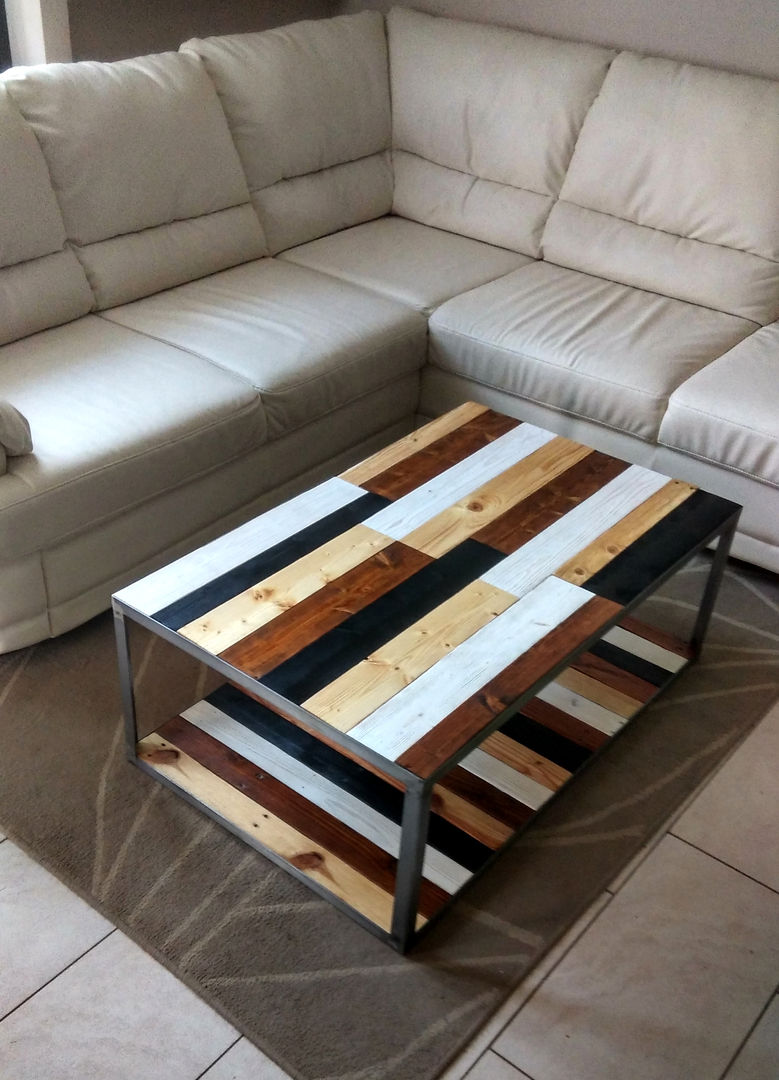 Coffee table "the Joker", IDEA - Ivan de Angelis IDEA - Ivan de Angelis Salas de estilo industrial Hierro/Acero Mesas de centro y auxiliares