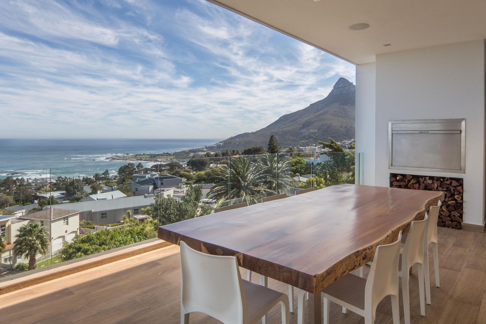 HOUSE I ATLANTIC SEABOARD, CAPE TOWN, MARVIN FARR ARCHITECTS MARVIN FARR ARCHITECTS モダンデザインの テラス