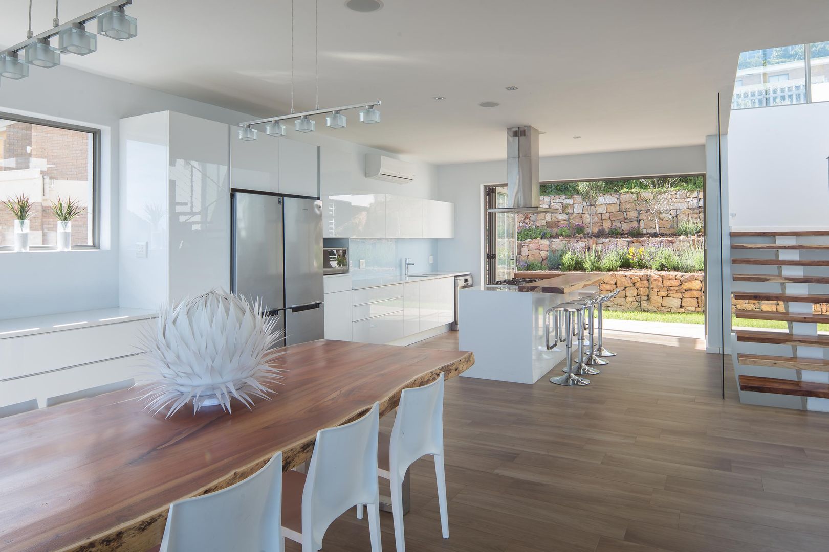 HOUSE I ATLANTIC SEABOARD, CAPE TOWN I MARVIN FARR ARCHITECTS MARVIN FARR ARCHITECTS Kitchen