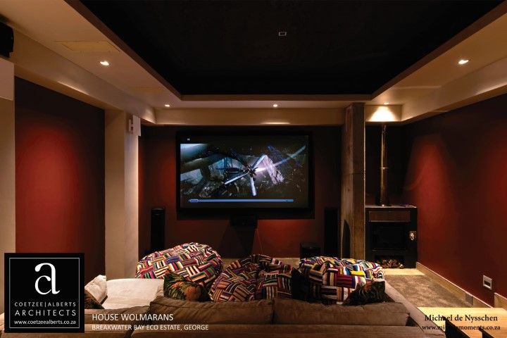 House Wolmarans, Coetzee Alberts Architects Coetzee Alberts Architects Modern style media rooms