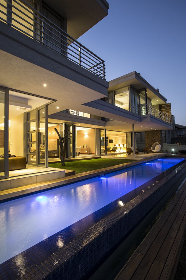 Residence Naidoo, FRANCOIS MARAIS ARCHITECTS FRANCOIS MARAIS ARCHITECTS Modern balcony, veranda & terrace