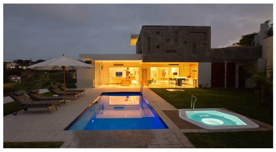 Incredible modern house in the heart of Ballito, CA Architects CA Architects Modern pool