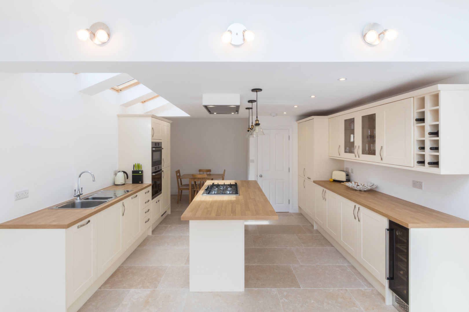 New Home Before Wedding. Wimbledon, SW19, TOTUS TOTUS Cocinas de estilo moderno